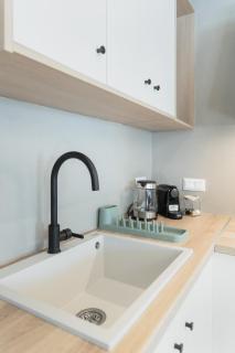 Daphni Premium Apartment - Peaceful Veranda Stay in Tinos Old Town - Città di Tinos - 6