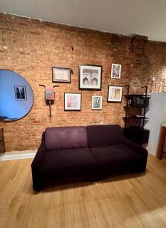 Gotham House - 8