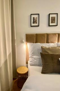 Elyra Airport Apartment - - 3