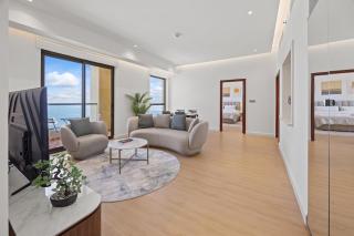 Luxury 2BR with Full Sea and Dubai Eye view in JBR - 0