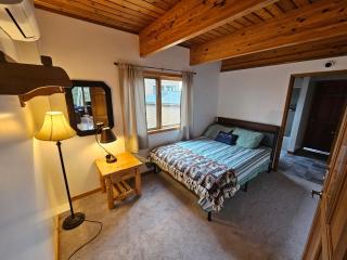 Bear Mountain Lodge. 560 Acre Wooded Estate. - Robbinston - 3