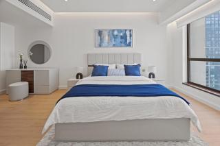 Luxury 2BR with Full Sea and Dubai Eye view in JBR - 8