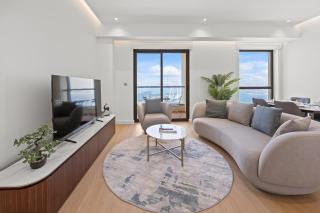 Luxury 2BR with Full Sea and Dubai Eye view in JBR - 2