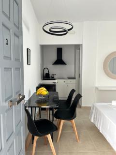 Aeolian Breeze 3 - 9