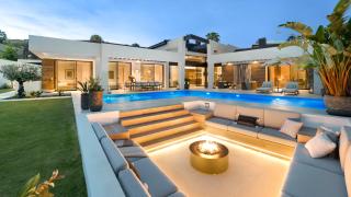 VACATION MARBELLA I Villa Thyma, Brand-New Villa, Swimming-pool, Cinema Roon and Bar, Private Gym, Minutes from the Marina and the Beach - Marbella - 0