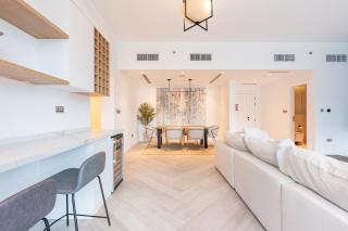 Gorgeous Home with Full Marina & Skyline View - 3