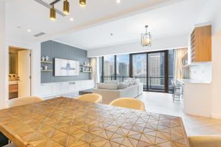 Gorgeous Home with Full Marina & Skyline View - 2