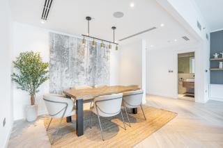 Gorgeous Home with Full Marina & Skyline View - 4