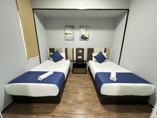 High Floor 2BR Loft Seaview Maritime by Golden Hour 0706 - 6