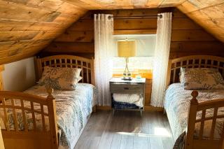 Max’s Retreat - Greenville - 1