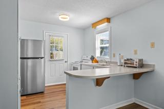 Salem Harbor Cottage - Morehead City - 1