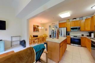 Townhomes of Providence --- 9 John Hall Dr - Ocean View - 4