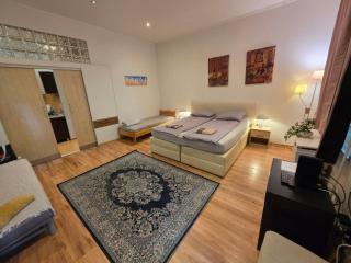 Balcony Bliss Kazinczy - Budapest - 0