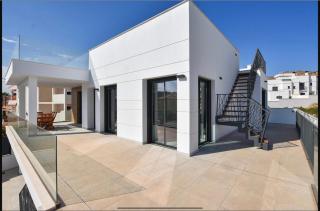 Beautiful Private Villa & Pool - 1