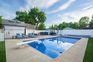 Upscale Heated Pool Retreat Near Lake CDA with Hot Tub - Coeur d'Alene - 2