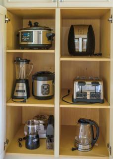 Heated Pool Opens April 3rd 2026 - Hot Tub open now - Family Retreat at Lake CDA - 1