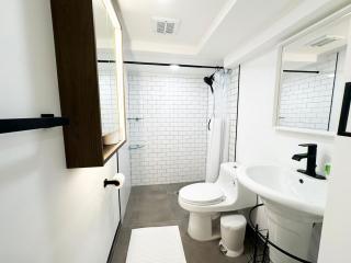 Stylish 2BR - EWR, Stadium & NYC - Newark - 5