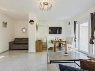 Holiday Home Iris by Interhome - 1