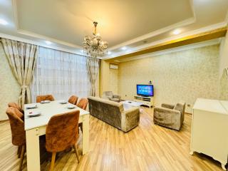 Panoramic Apartment - Baku - 5