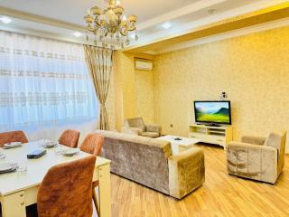 Panoramic Apartment - Baku - 3