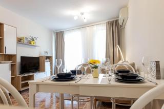 1BR Apartment 8 mins to Beach with Designated Workspace - 7