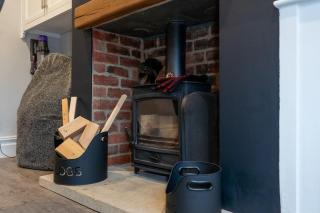 3 bedroom house - Walsden - 5