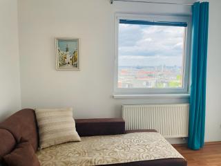 Koliba Hilltop Apartment with Private parking - Bratislava - 0