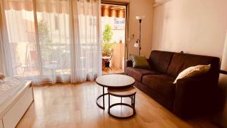 Studio spacieux avec terrasse, à 150m de la plage - 0