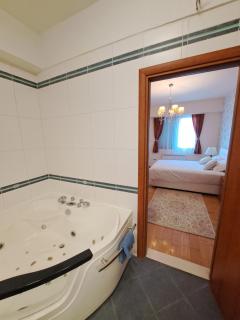 Apartment Diva with sea view & jacuzzi - Budva - 8