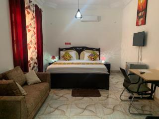 Excellent Roses Hotel - Abesem - 0