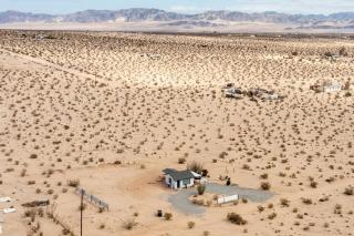 2 Acres Tiny Home Cold Plunge Telescope HotTub Guitar - Sunfair Heights - 6