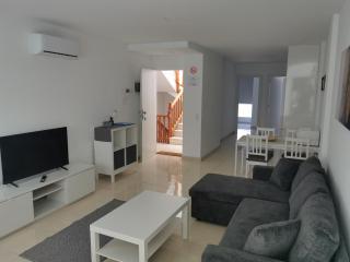 Residencial Amber II - Apartamento nuevo, céntrico en zona tranquila - Vecindario - 9
