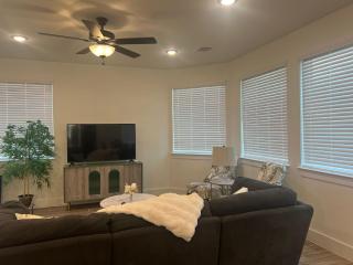 The Clement Chateau - Brand New Home - 9