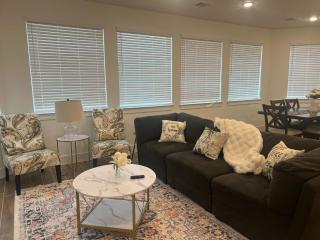 The Clement Chateau - Brand New Home - 5