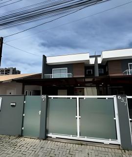 Casa com piscina privativa perto do Beto Carrero - 1