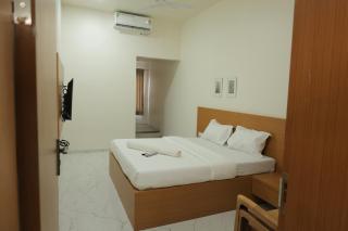 Hotel The Greenwood - Jāmb - 5