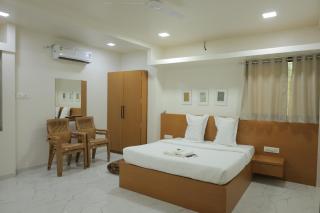 Hotel The Greenwood - Jāmb - 1