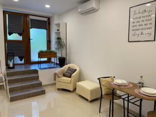GlamByAJ with free parking and Netflix - Pula - 7