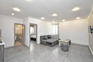 Runway Rooms - Aghk'ilisa - 6