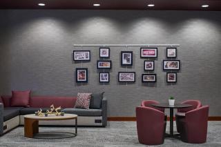 Courtyard Portland Downtown / Convention Center - 6