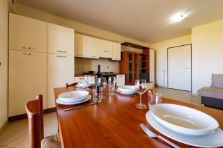 GuestHost - Bright Apartment with Terrace - Montesilvano Marina - 4