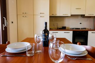 GuestHost - Bright Apartment with Terrace - Montesilvano Marina - 0