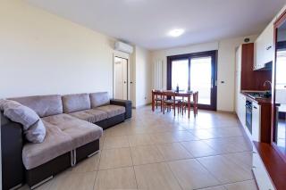 GuestHost - Bright Apartment with Terrace - Montesilvano Marina - 7