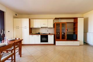 GuestHost - Bright Apartment with Terrace - Montesilvano Marina - 2