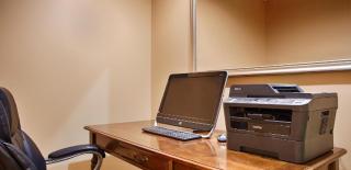 Best Western Plus Swiss Chalet Hotel & Suites - 5