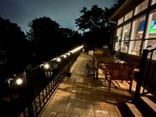Serene Lakefront Retreat with Scenic Views - Hickory Creek - 3