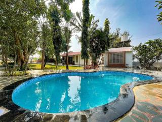 Caasa Tranquilla Somatane with pool by River Pawna - Talegaon Dābhāde - 3
