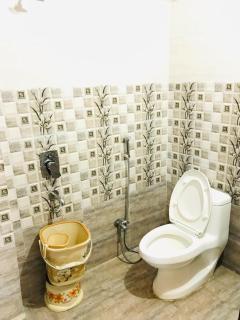 HOTEL ReD BA SUHAG - Indore - 5