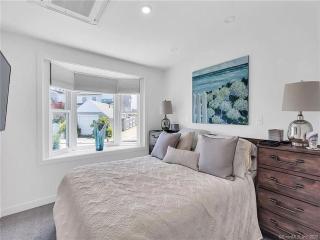 Charming New Beach Cottage - Westbrook - 6