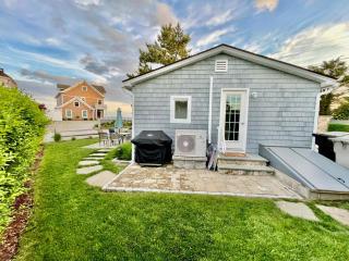 Charming New Beach Cottage - Westbrook - 4